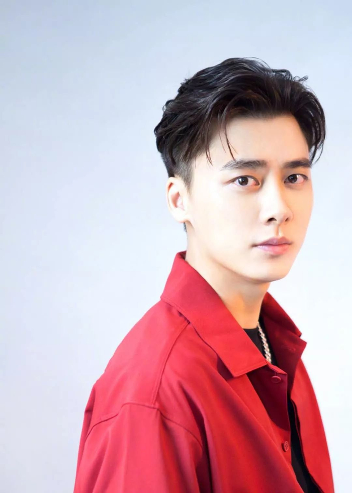 杨紫被黑了？倪妮感情的料？李易峰地位尴尬？