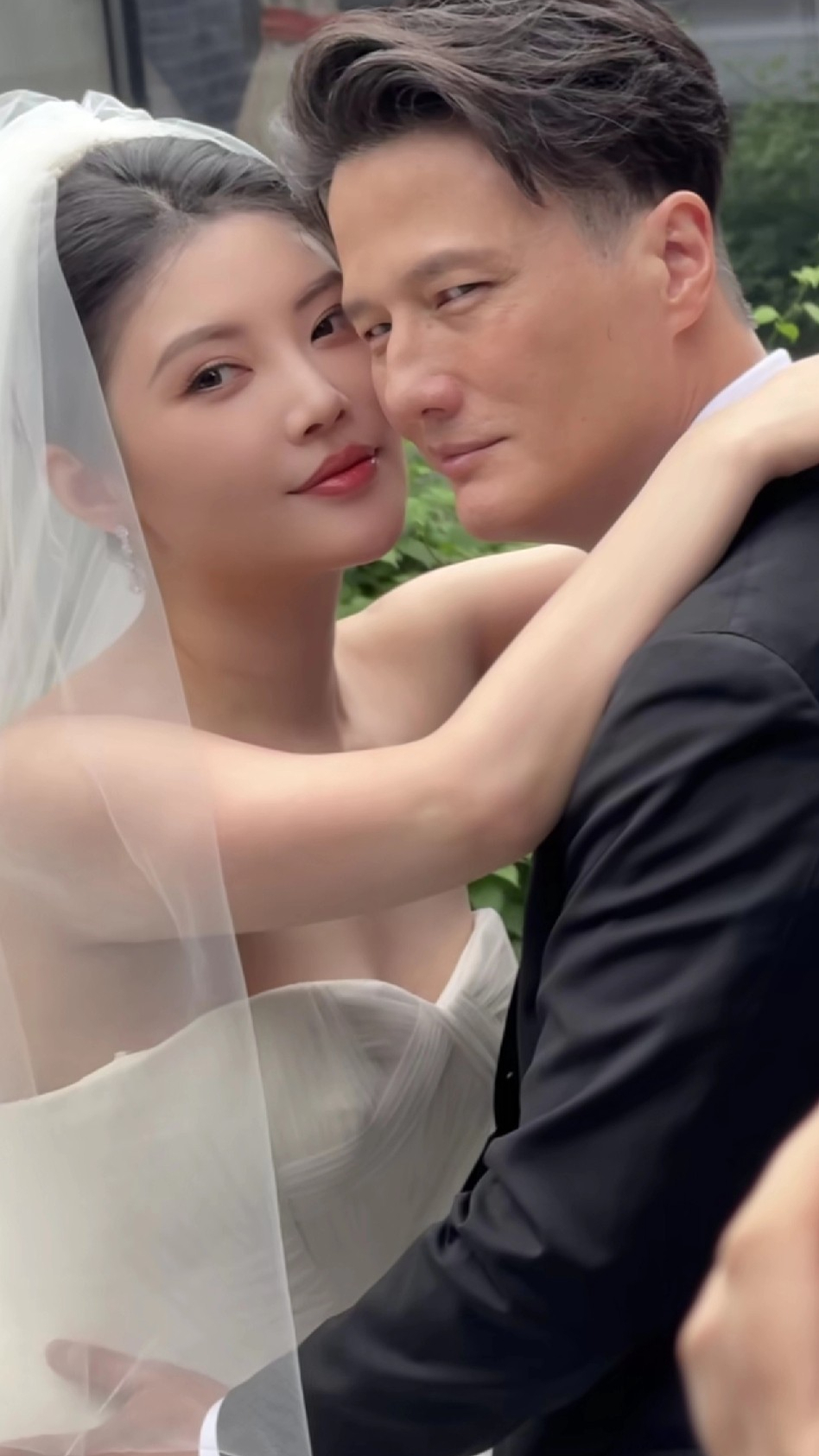 娱乐圈情感路透_海外知名作者债务争议_51黑料网吃瓜不打烊,